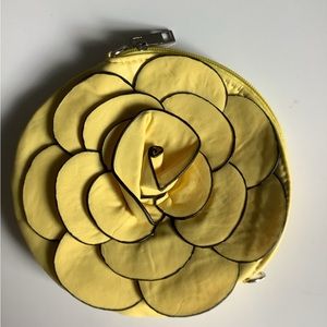 Bright yellow flower wristlet NWT